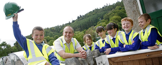 Schoolchildren and villagers at flood-hit village express gratitude to Jones Bros