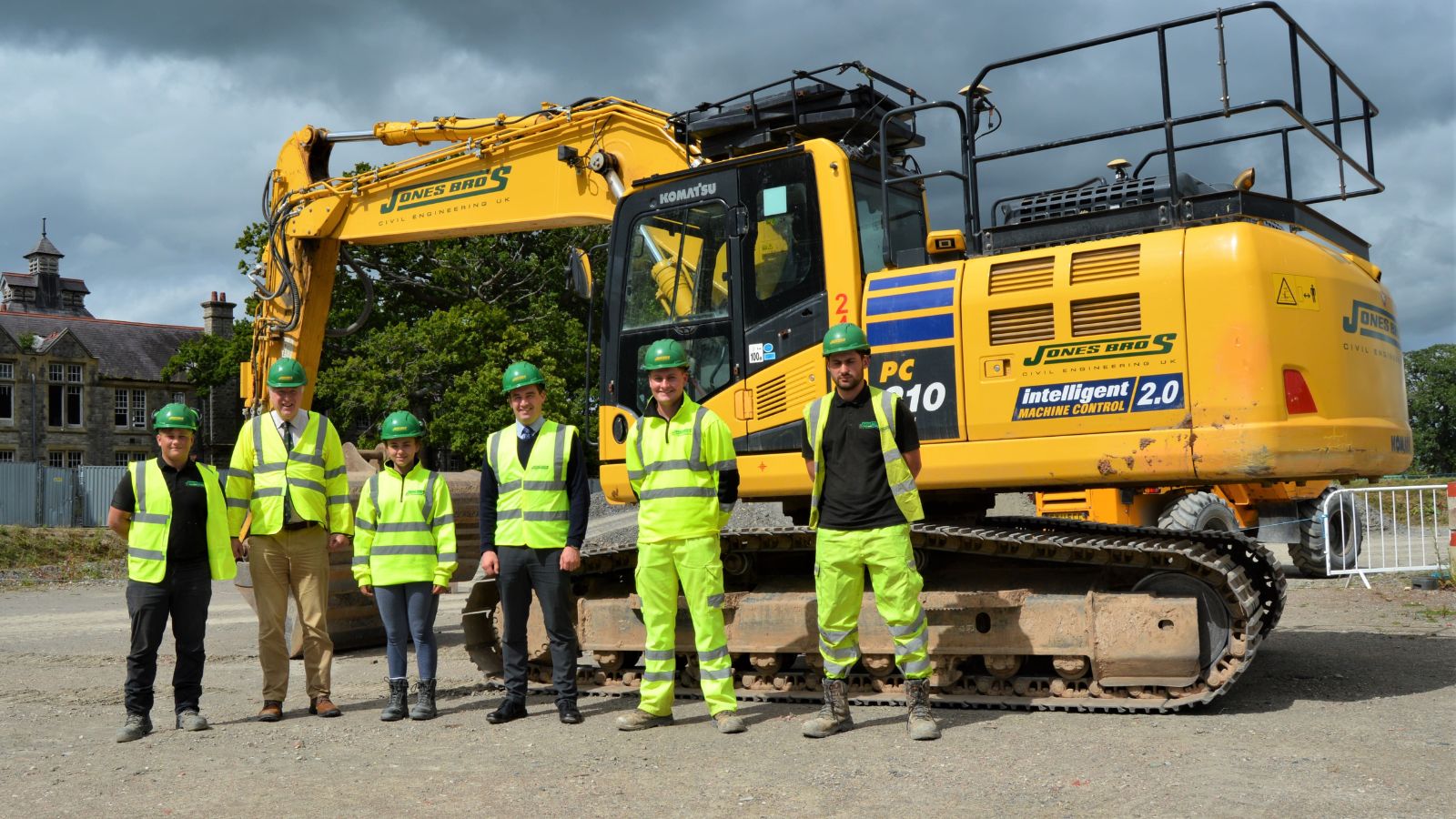 Local MP meets apprentices at purpose-built training centre